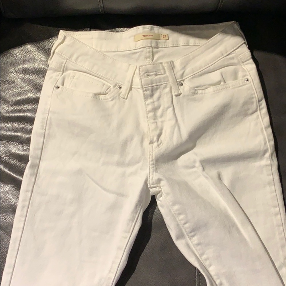 NWOT Levi’s 711 Skinny Jeans